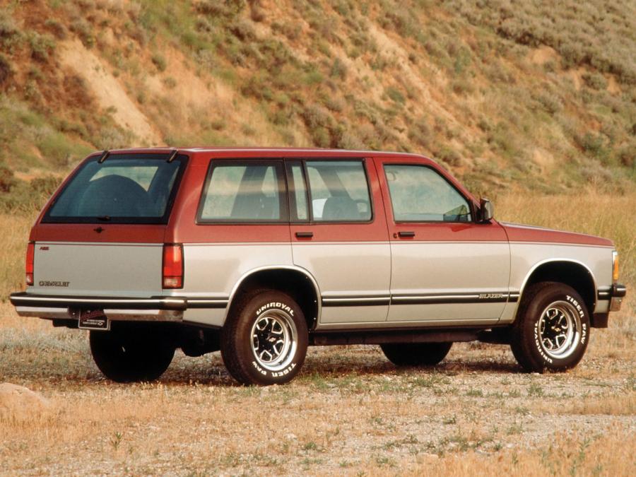  Chevrolet S-10 Blazer 5-Door 1990 года  (фото 10 из 11)